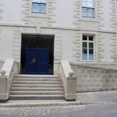 Appartement Rochefort, 2 Pieces, 3 Personnes - Fr-1-246b-43 *